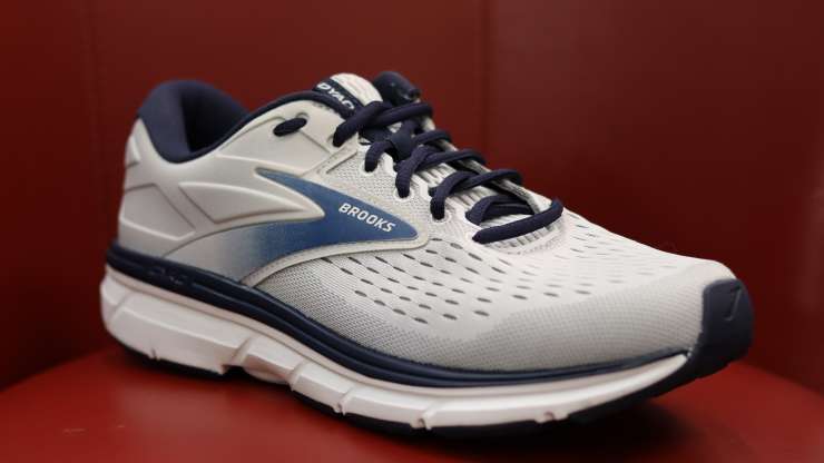 Here’s Why Podiatrists Love Brooks Walking Shoes, and You Will Love Them Too!
